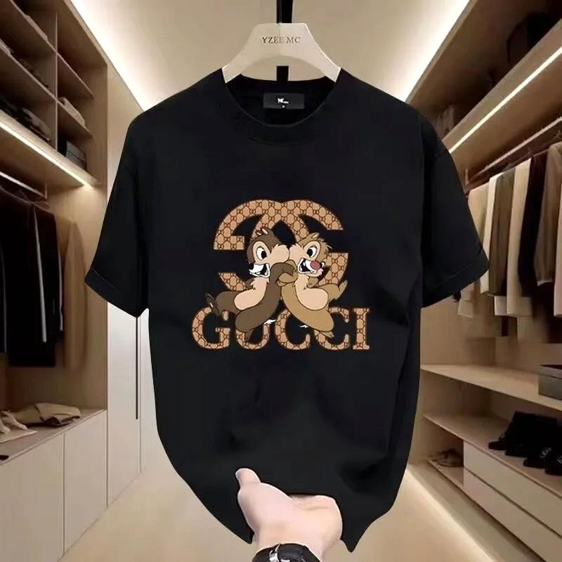 Gucci Black Playful Squirrel Streetwear T-Shirt Review: A Two-Size Weigh-In and a 4.3 / 5